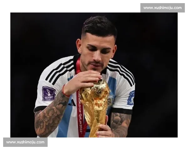 博卡激活 350 万欧解约金锁定帕雷德斯 世界杯冠军身披 5 号重返糖果盒